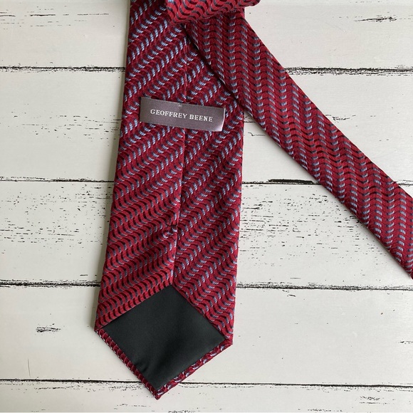 Geoffrey Beene men’s tie - Picture 2 of 3